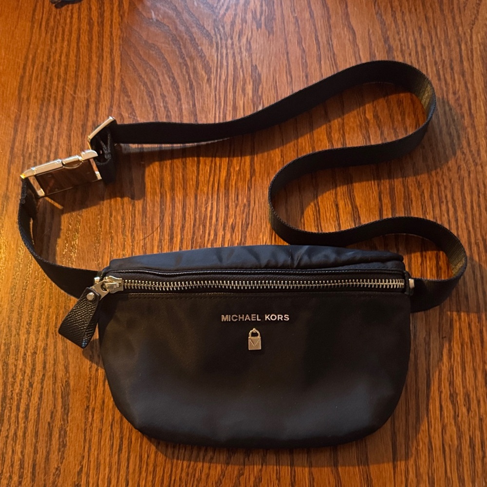 Michael Kors Nylon Black Belt Bag with Leather Pull Zipper